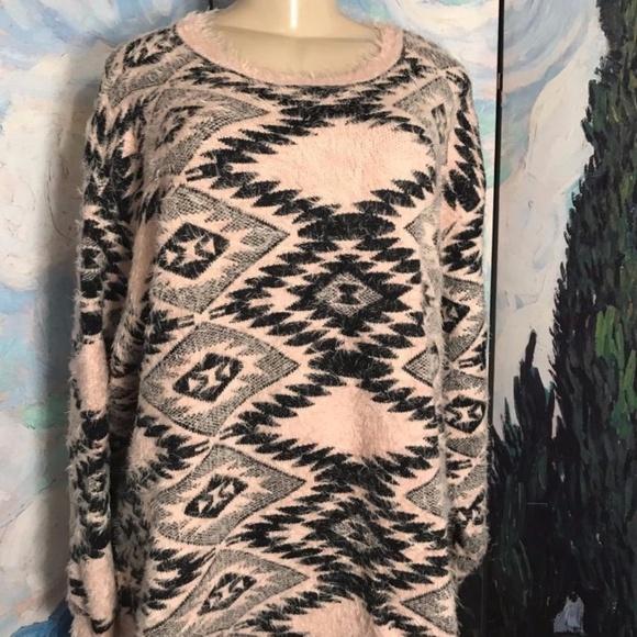 DENIM 24/7 PINK/BLACK FUZZY EYELASH PRINT SWEATER - Picture 1 of 7